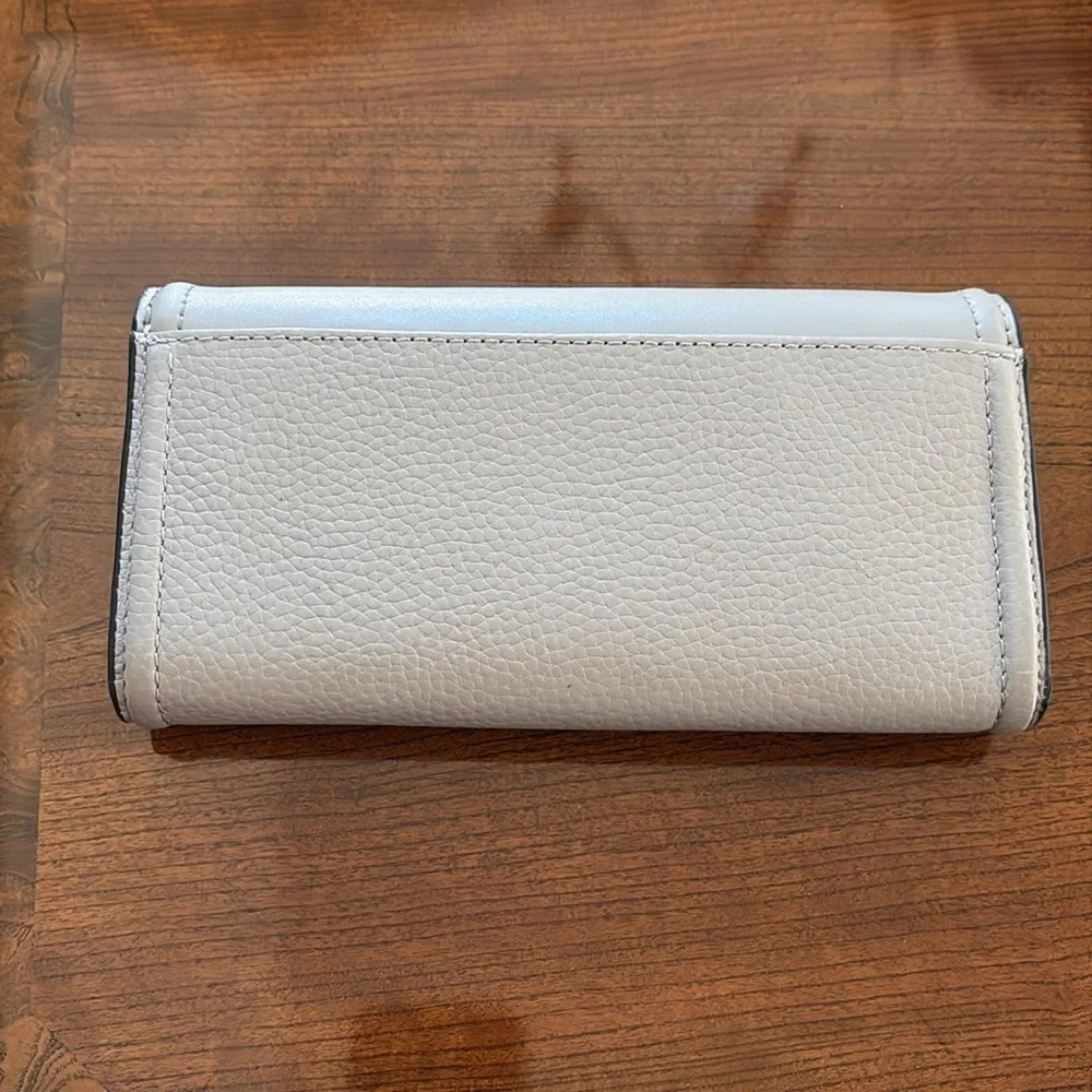 Michael Kors Fulton large Gray Leather Wallet / Flap Closure lots of space NWOT